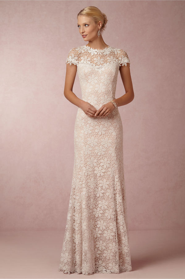nove lace wedding dress