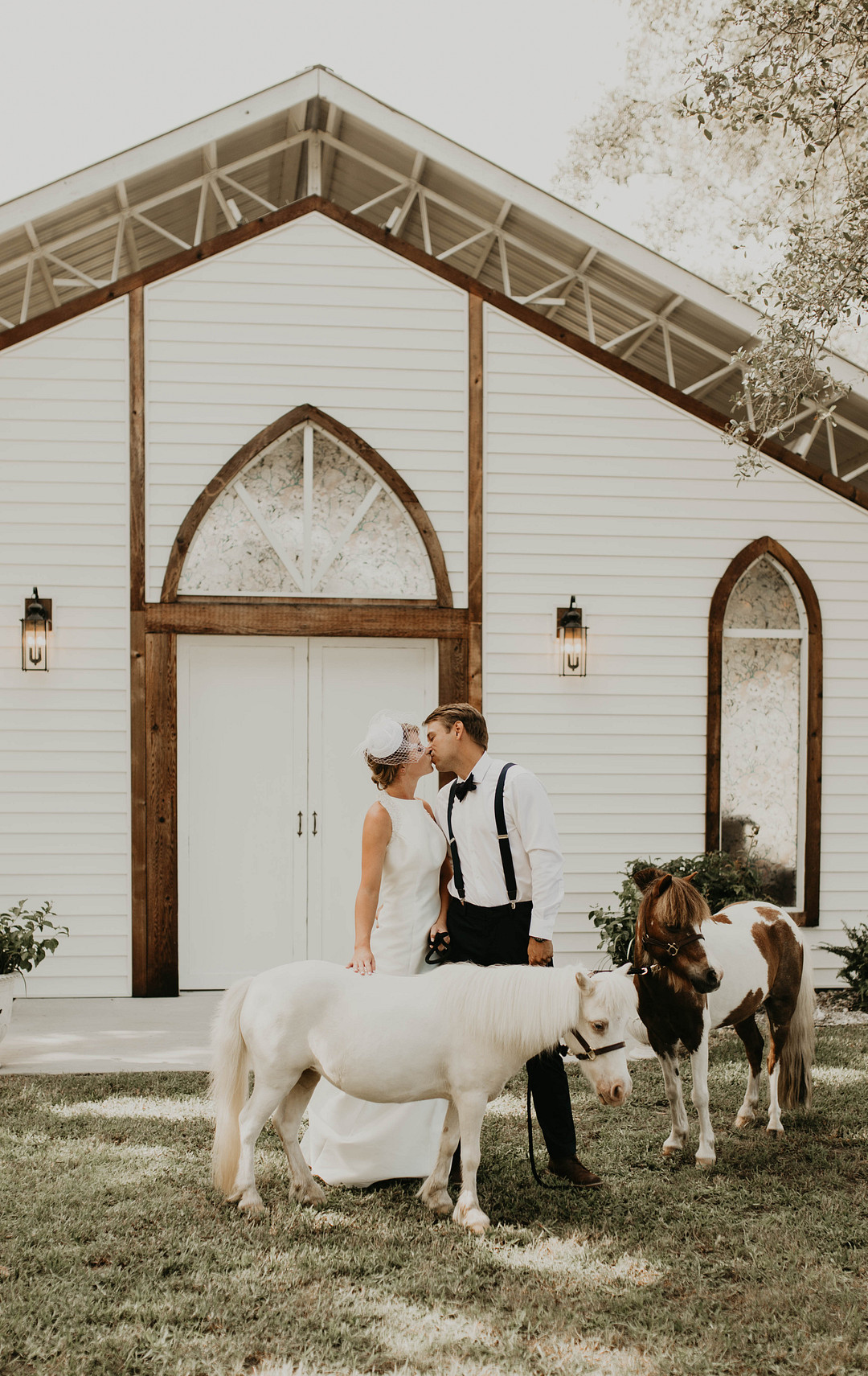 Rustic Florida Farm Wedding At Cattleya Chapel - Florida Wedding Inspiration