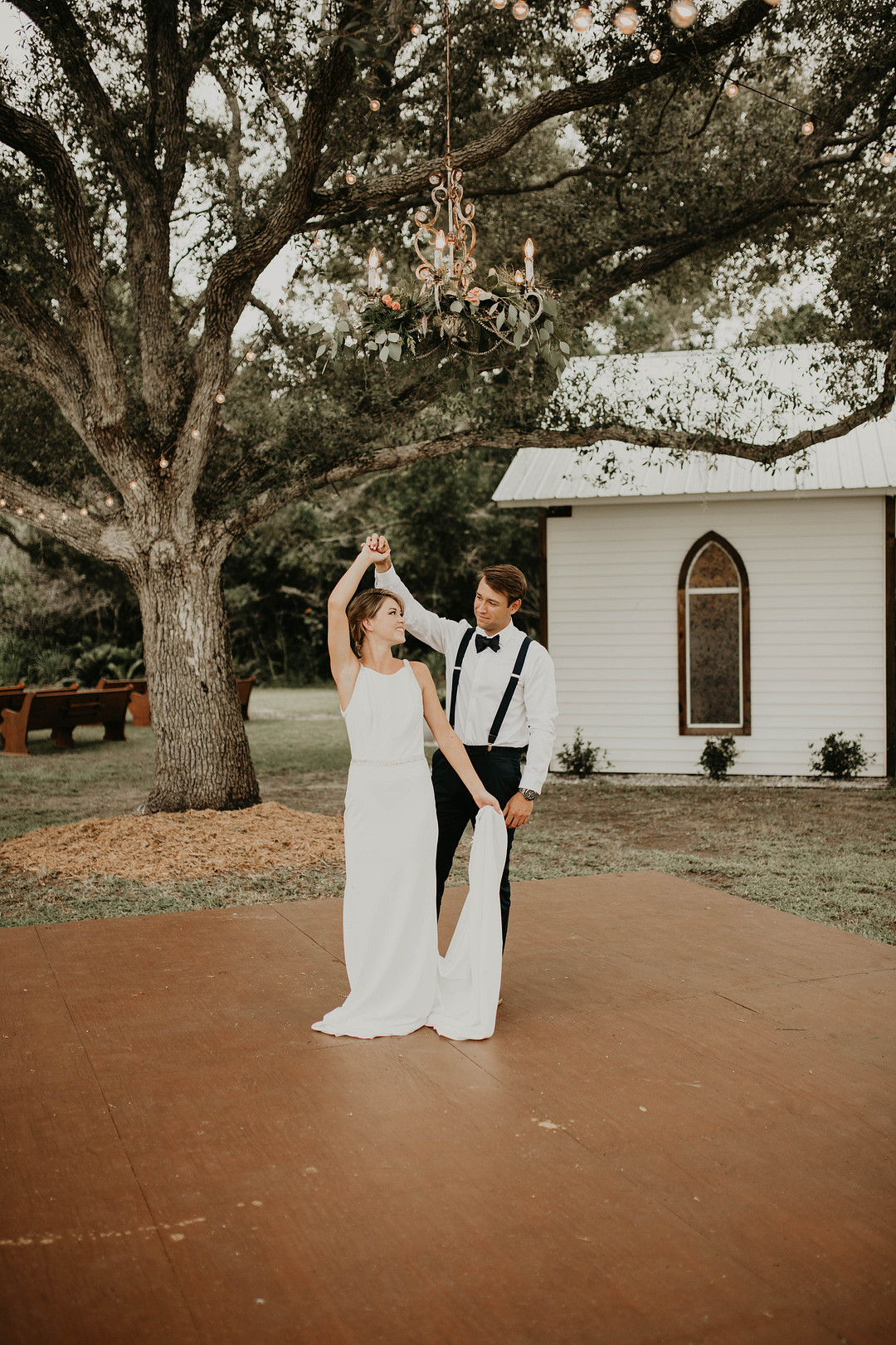 Rustic Florida Farm Wedding At Cattleya Chapel - Florida Wedding Inspiration